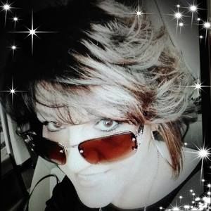 Meet your Posher, Michelle adams